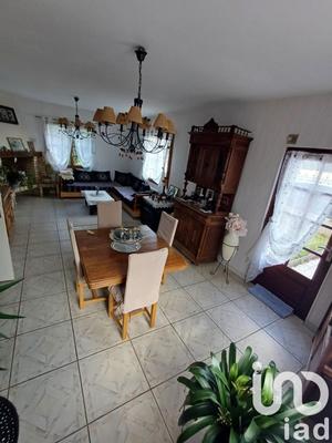 Maison - 229 m² - 10 pièces