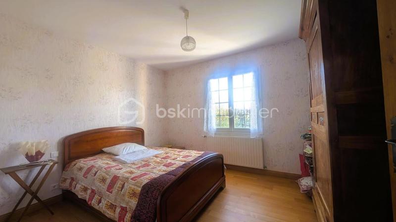 Maison traditionnelle - 130 m² - 8 pièces