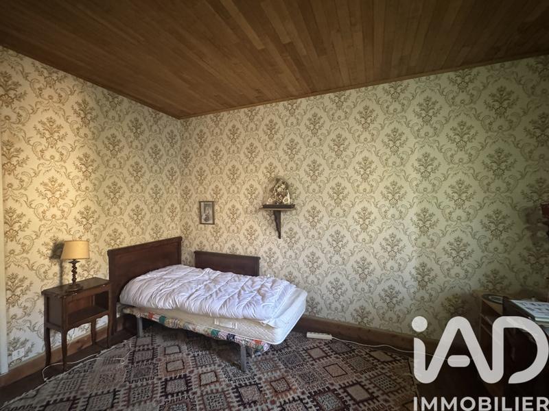 Maison - 210 m² - 10 pièces