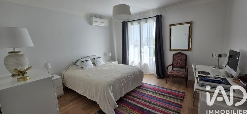 Maison - 200 m² - 6 pièces