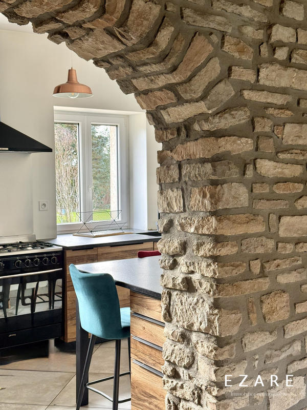 Maison - 309 m² - 14 pièces