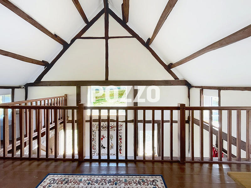 Maison - 223 m² - 6 pièces