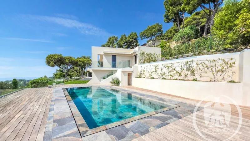 Villa - 238 m² - 5 pièces