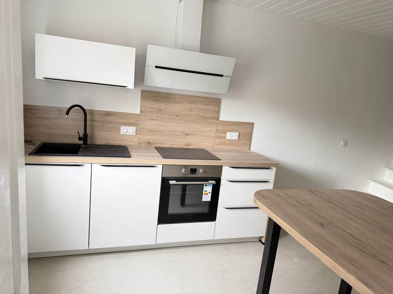 Maison de village - 90 m² - 4 pièces