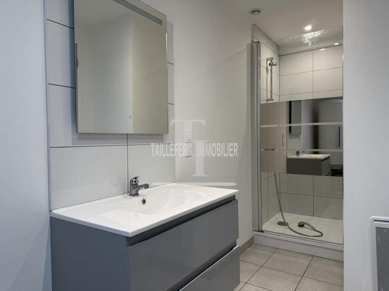 Appartement - 65 m² - 6 pièces