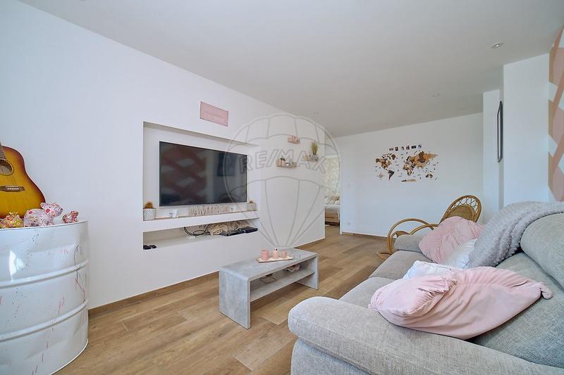 Maison - 180 m² - 6 pièces