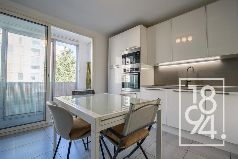 Appartement - 83 m² - 3 pièces