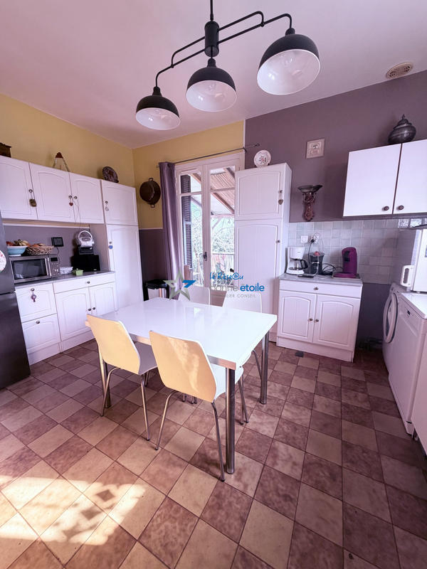 Villa - 217 m² - 5 pièces