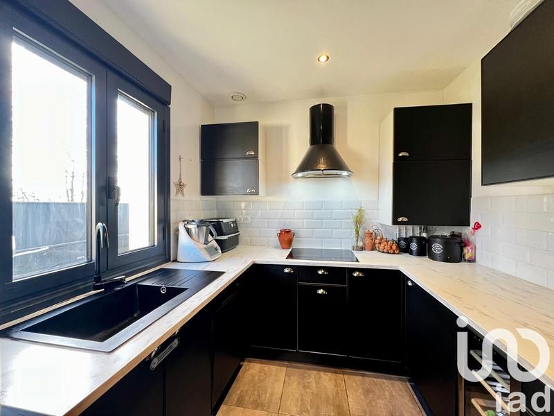 Maison - 87 m² - 6 pièces