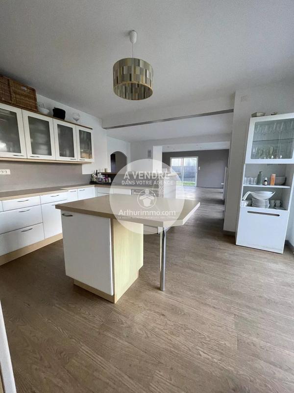 Maison - 175 m² - 7 pièces