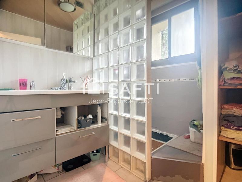 Maison - 185 m² - 8 pièces