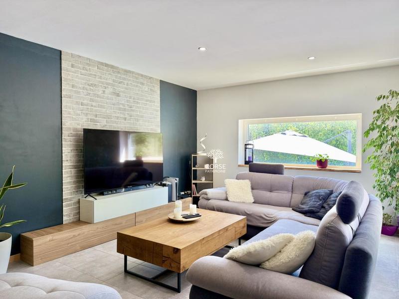 Maison - 190 m² - 7 pièces