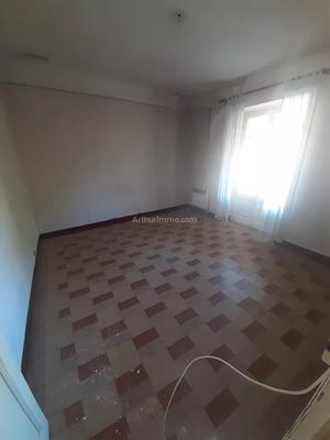 Maison - 181 m² - 3 pièces