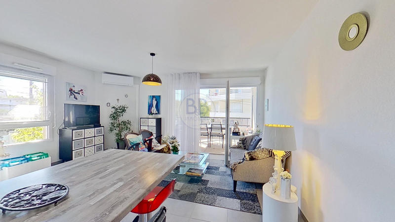 Appartement - 75 m² - 4 pièces