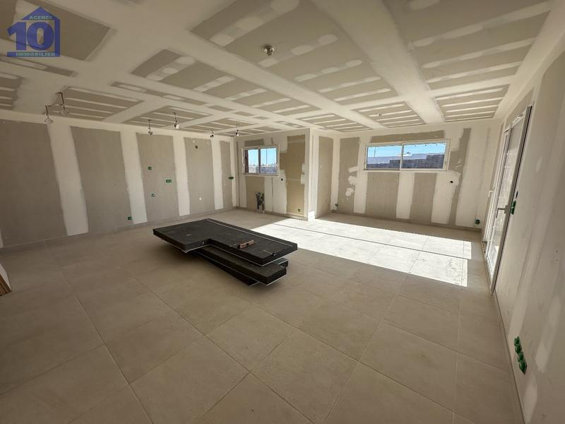 Maison - 98 m² - 4 pièces