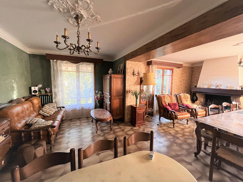 Maison - 148 m² - 8 pièces