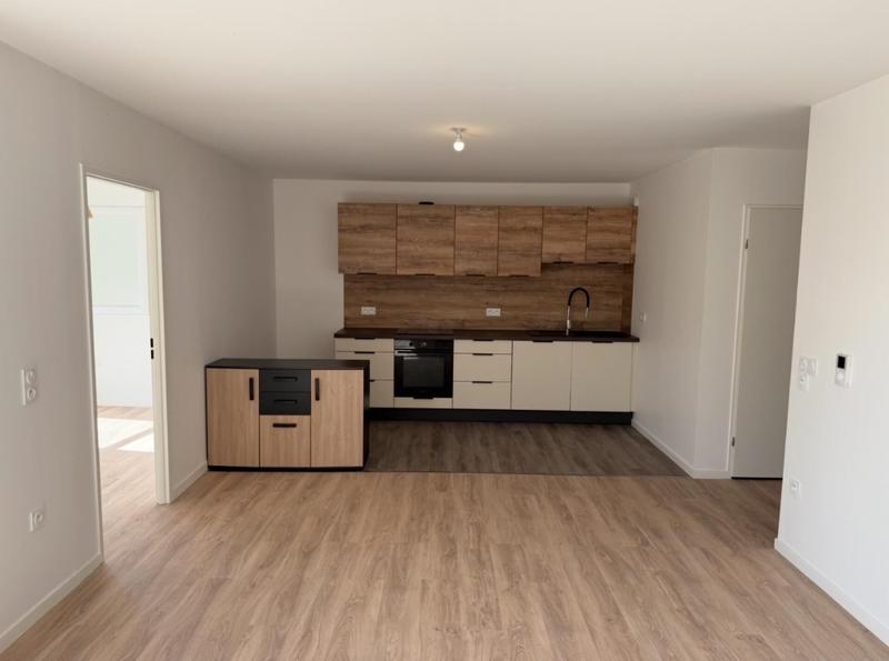 Appartement - 80 m² - 4 pièces