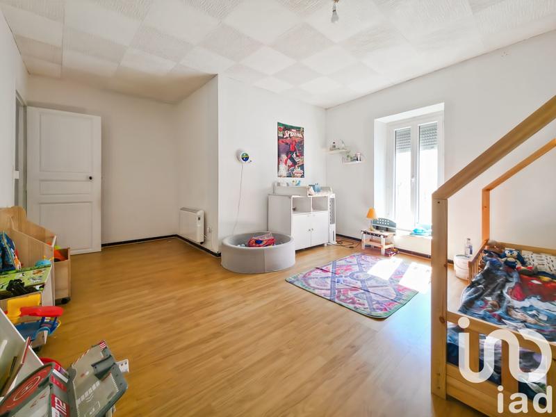 Maison - 213 m² - 7 pièces