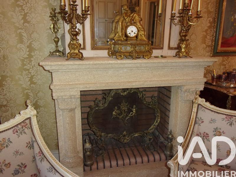 Maison - 212 m² - 12 pièces