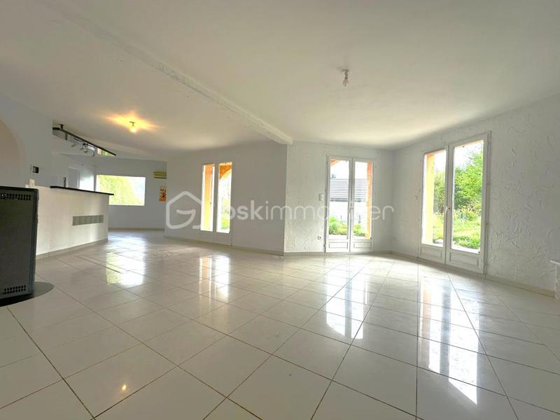 Maison - 140 m² - 5 pièces