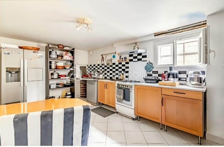 Maison ancienne - 200 m² - 8 pièces