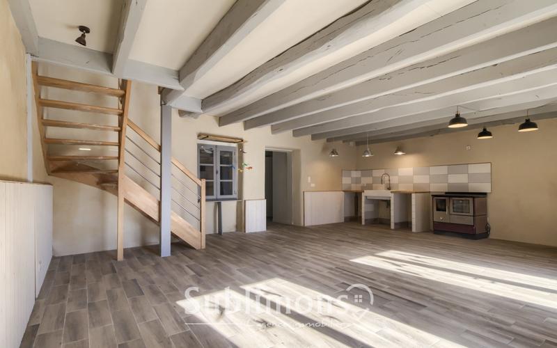 Maison - 85 m² - 5 pièces