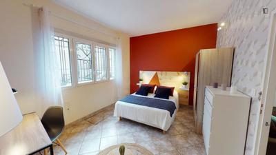 Chambre - 14 m² - 6 pièces