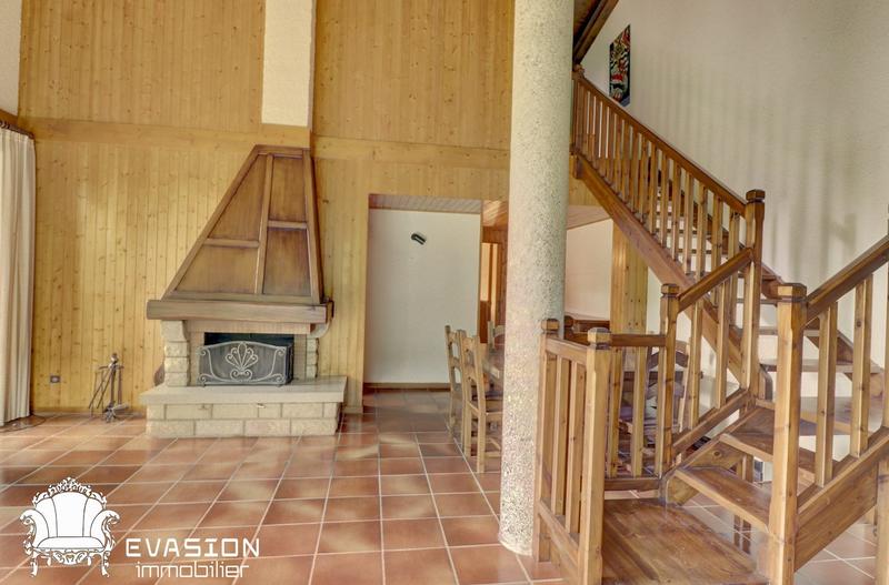 Châlet - 200 m² - 8 pièces
