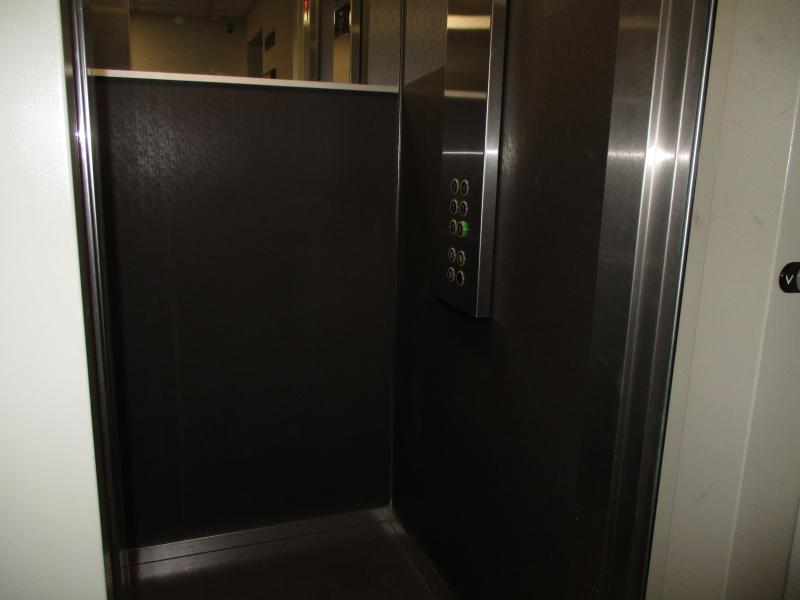 Bureau - 191 m² - 9 pièces