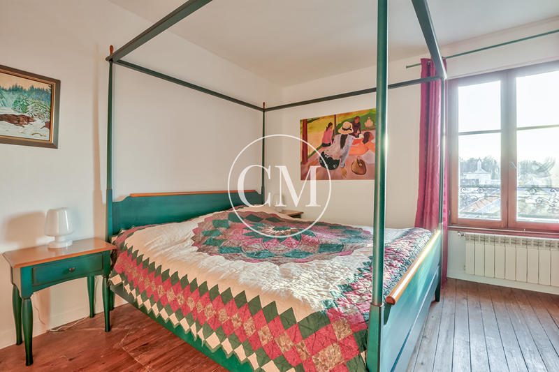 Appartement - 102 m² - 5 pièces