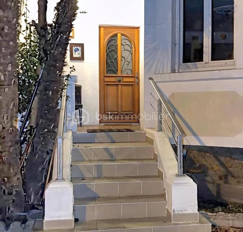 Maison - 120 m² - 7 pièces