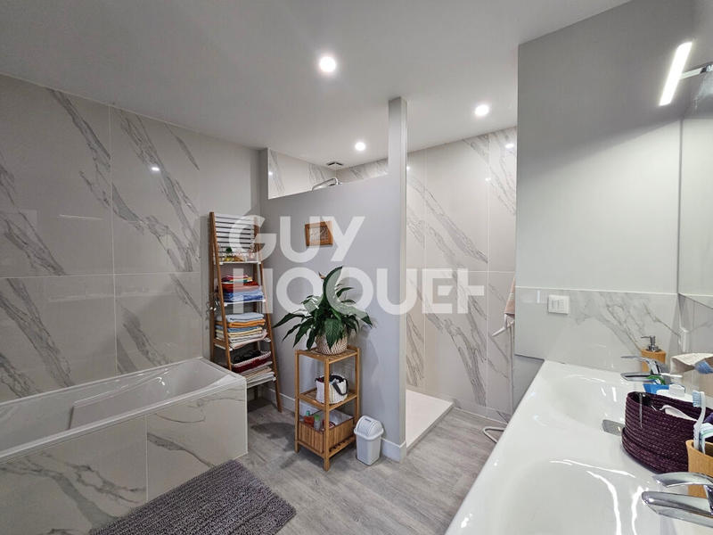 Maison - 173 m² - 5 pièces