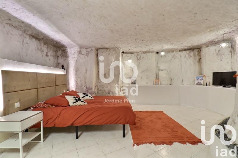 Maison - 250 m² - 6 pièces