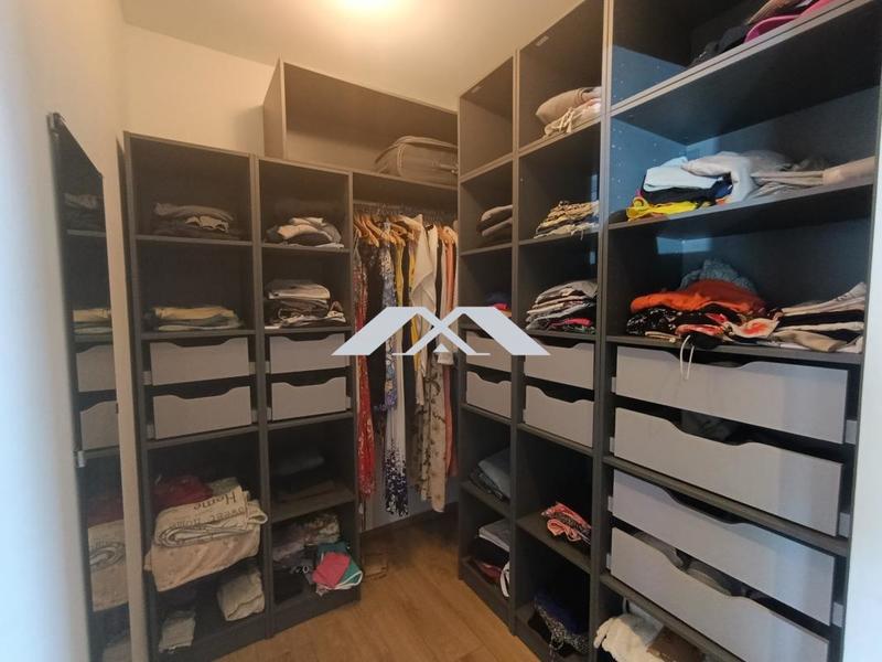 Maison - 99 m² - 4 pièces