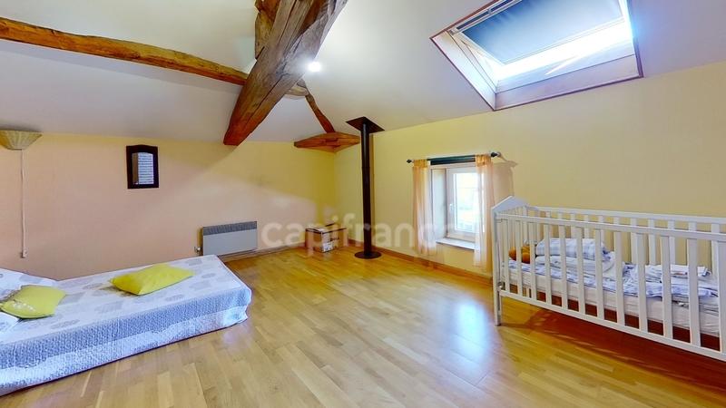 Maison - 265 m² - 7 pièces