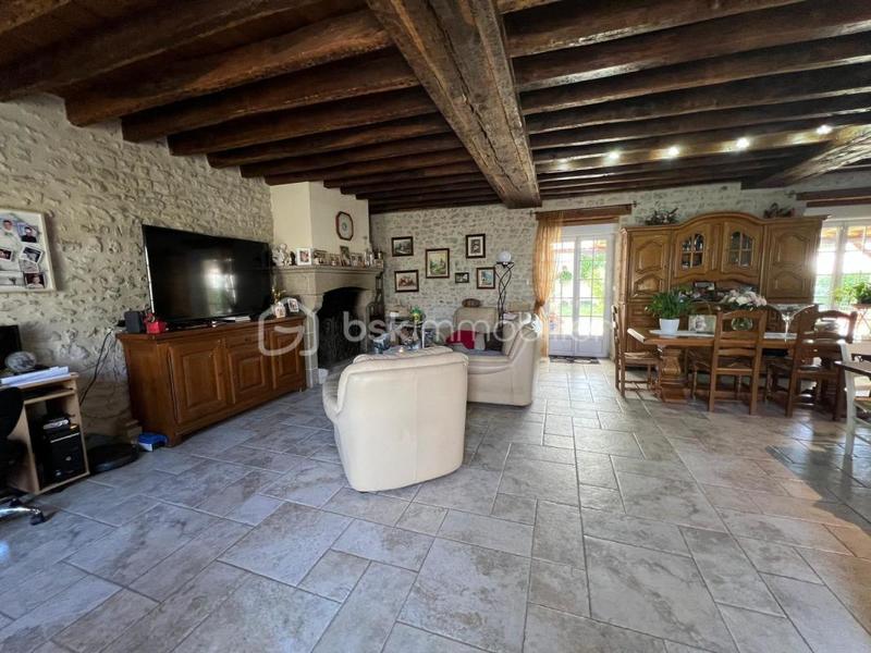 Maison en pierre - 176 m² - 7 pièces