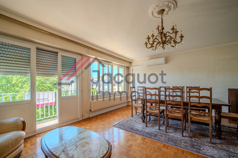 Appartement - 98 m² - 4 pièces