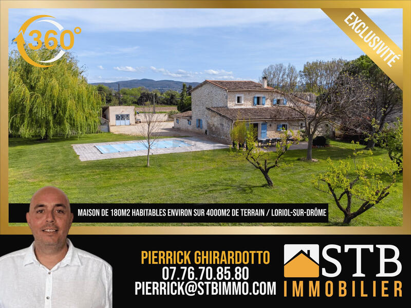 Maison - 180 m² - 5 pièces