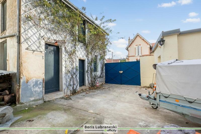 Maison - 206 m² - 7 pièces