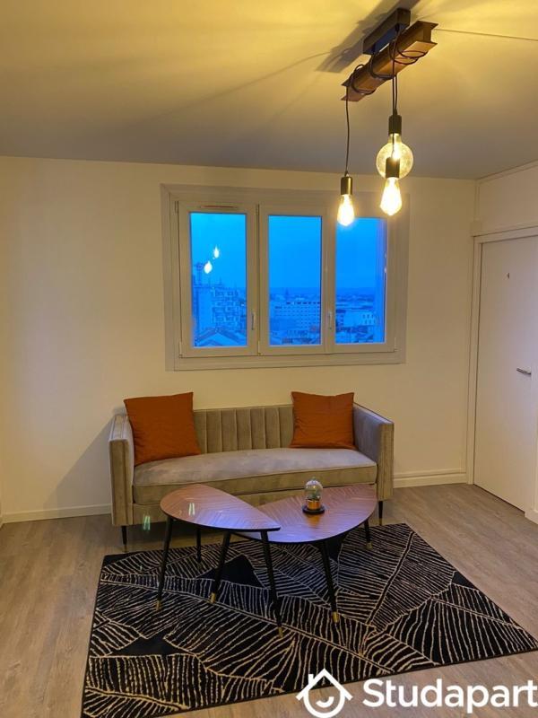 Chambre - 13 m² - 1 pièce