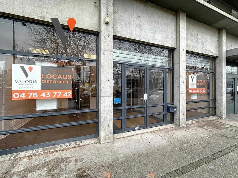 Local commercial - 167 m² - 6 pièces
