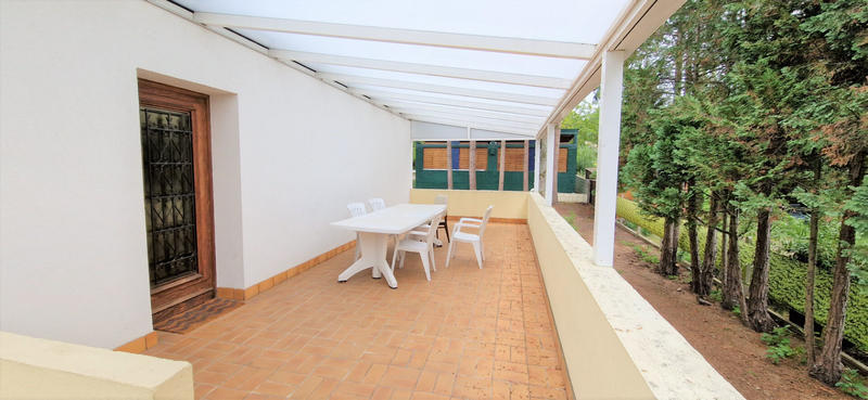 Maison - 235 m² - 7 pièces