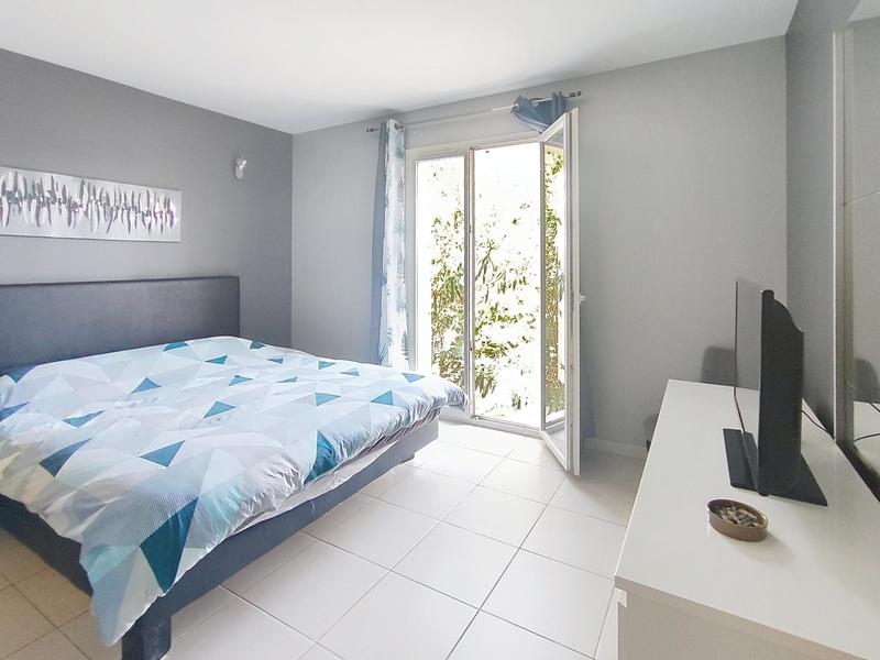 Maison - 228 m² - 9 pièces