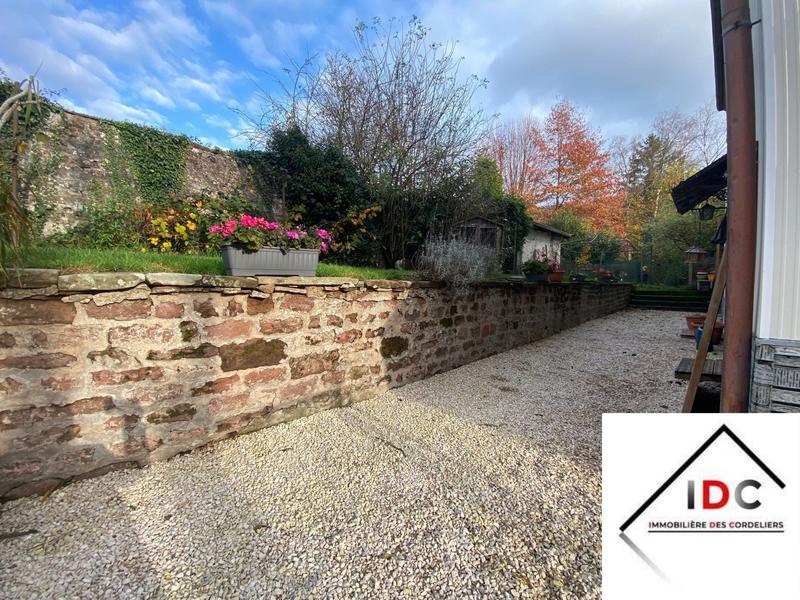 Maison - 265 m² - 7 pièces