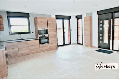 Pavillon - 65 m² - 4 pièces