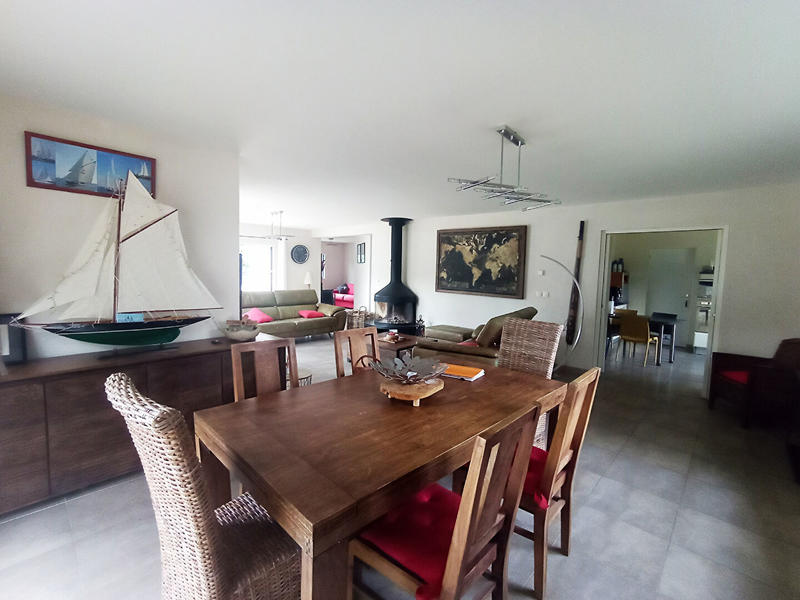 Maison - 146 m² - 7 pièces