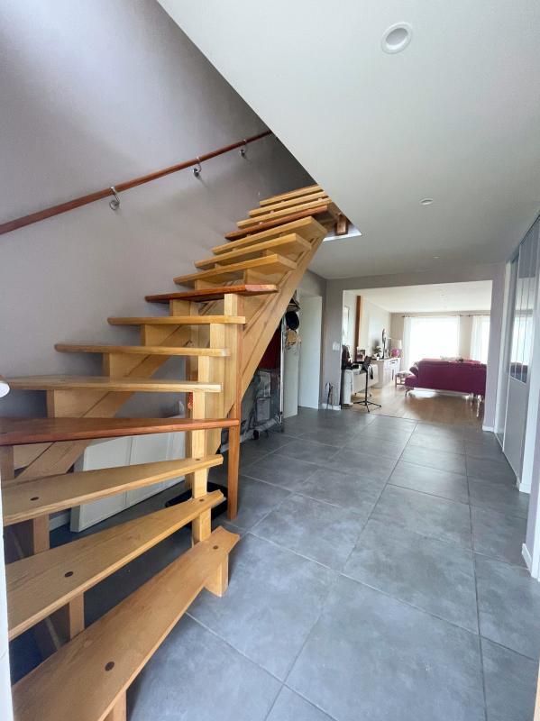 Maison - 207 m² - 4 pièces