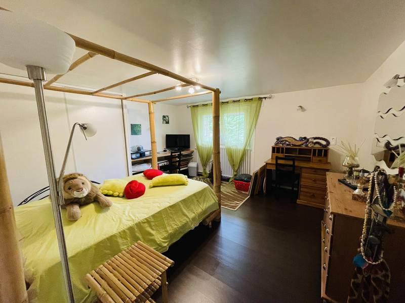 Maison - 204 m² - 7 pièces