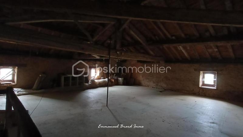 Immeuble - 213 m² - 9 pièces