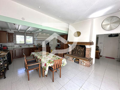 Maison - 170 m² - 6 pièces